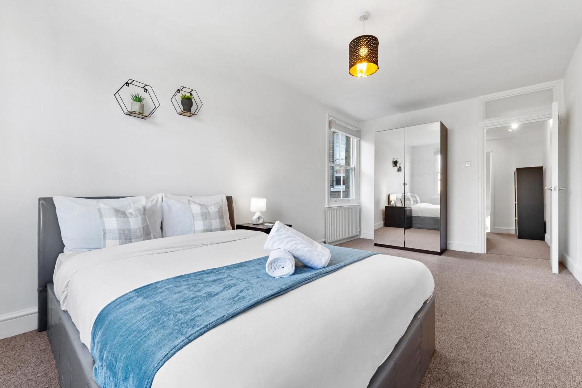 Luxury 4 Bedroom Flat With Stunning Shard View From Terrace In Central London! Next To Station, Sleeps 9 Eksteriør bilde