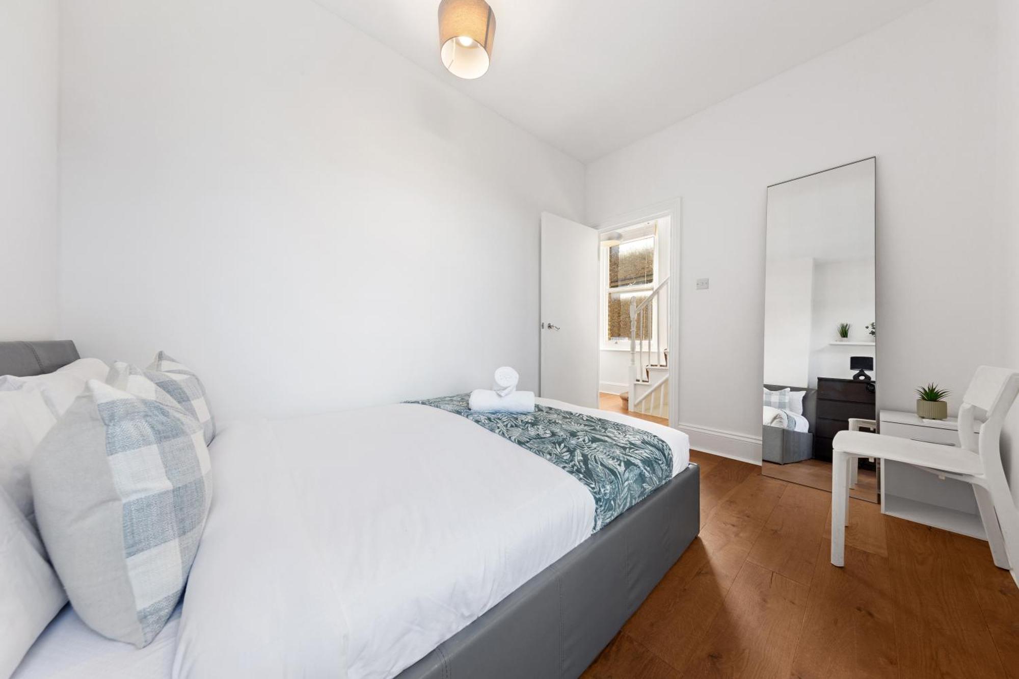 Luxury 4 Bedroom Flat With Stunning Shard View From Terrace In Central London! Next To Station, Sleeps 9 Eksteriør bilde