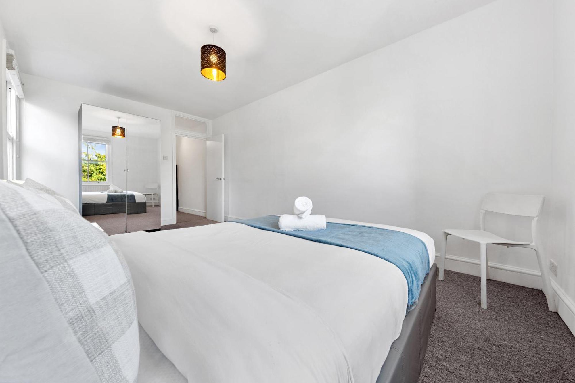 Luxury 4 Bedroom Flat With Stunning Shard View From Terrace In Central London! Next To Station, Sleeps 9 Eksteriør bilde