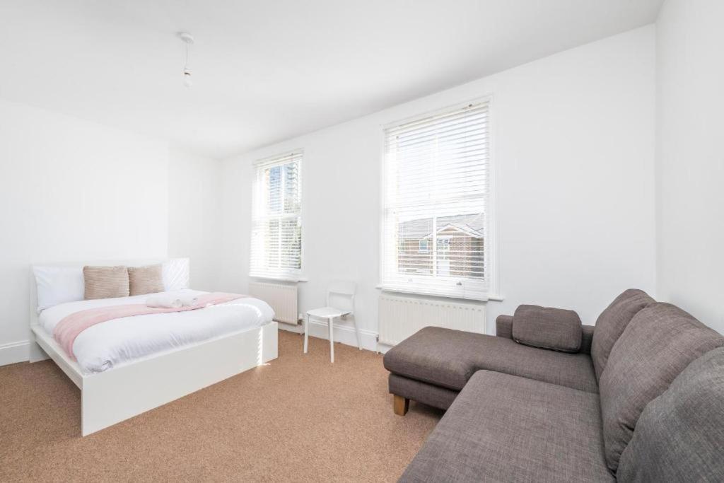 Luxury 4 Bedroom Flat With Stunning Shard View From Terrace In Central London! Next To Station, Sleeps 9 Rom bilde
