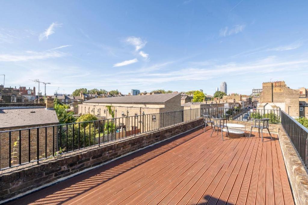 Luxury 4 Bedroom Flat With Stunning Shard View From Terrace In Central London! Next To Station, Sleeps 9 Rom bilde